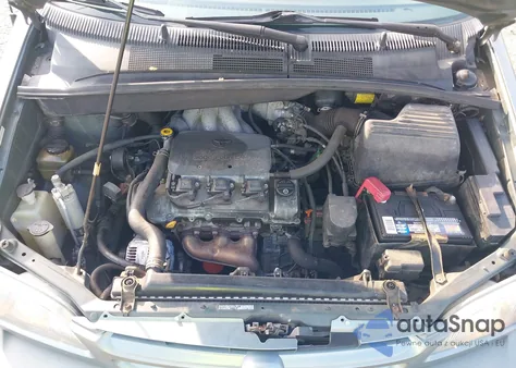 2000 Toyota Sienna Le z USA, uszkodzony, nr VIN 4T3ZF13C4YU209962